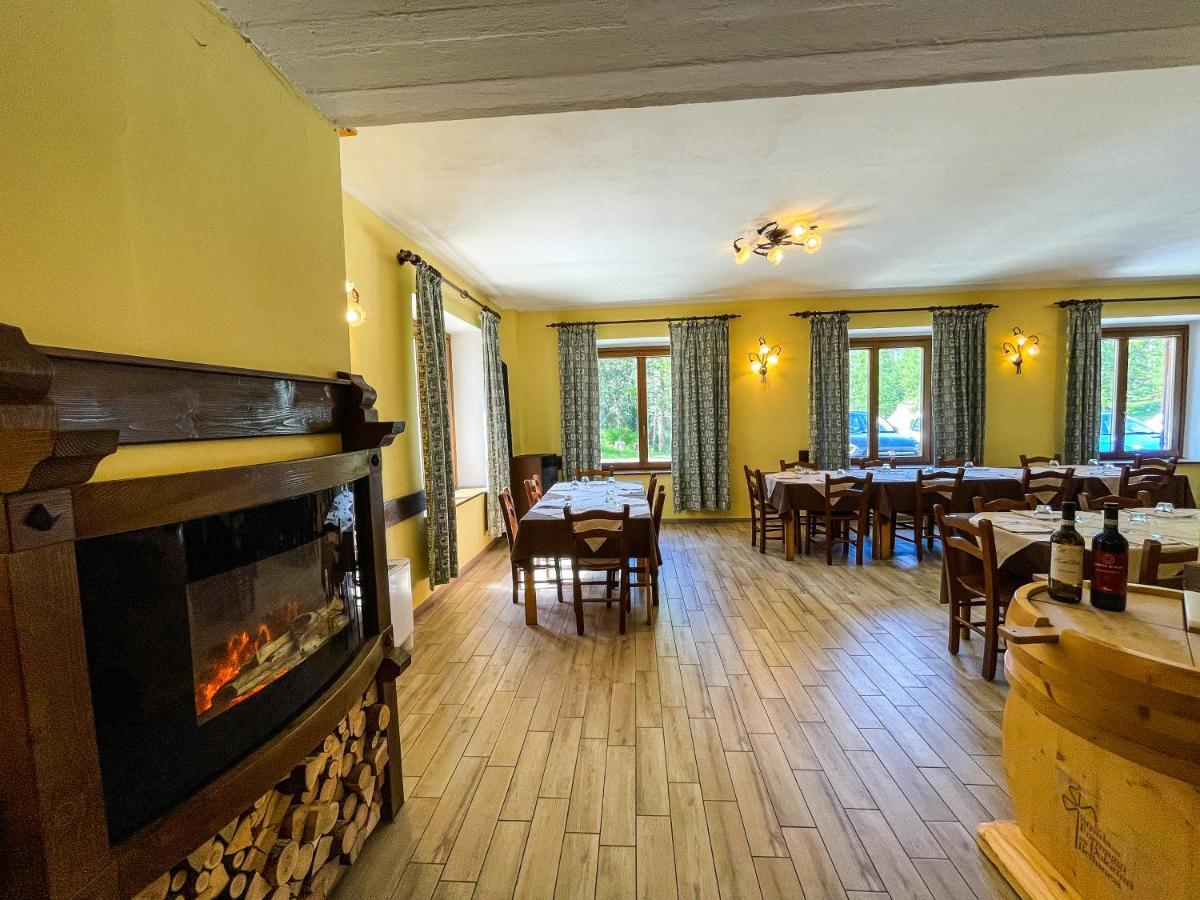 Hotel Al Sasso Di Stria Andraz Kültér fotó