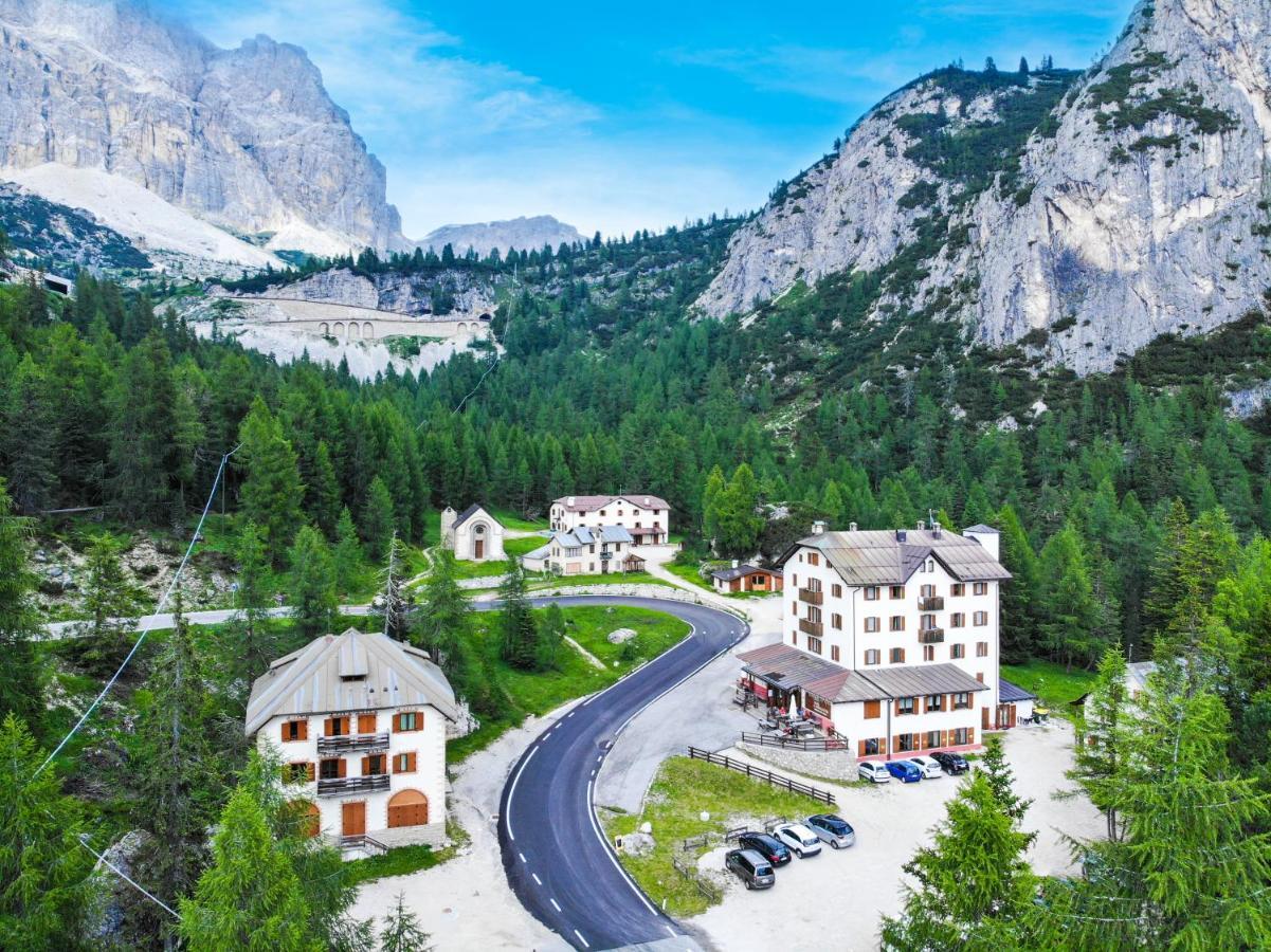 Hotel Al Sasso Di Stria Andraz Kültér fotó