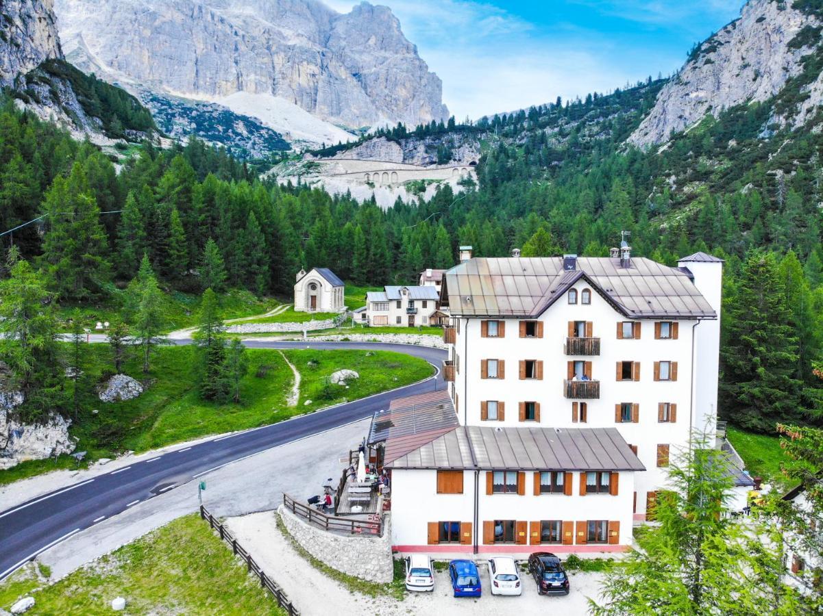 Hotel Al Sasso Di Stria Andraz Kültér fotó