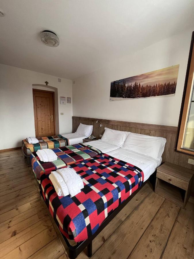 Hotel Al Sasso Di Stria Andraz Kültér fotó