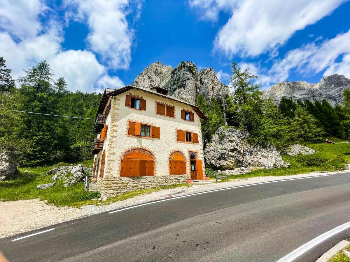 Hotel Al Sasso Di Stria Andraz Kültér fotó