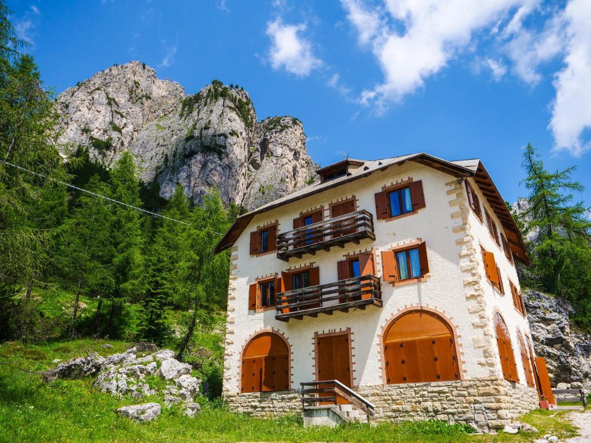 Hotel Al Sasso Di Stria Andraz Kültér fotó
